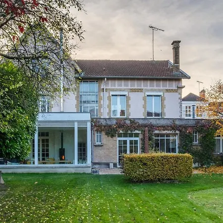 Penzion Le Grenier A Sel Châlons-en-Champagne